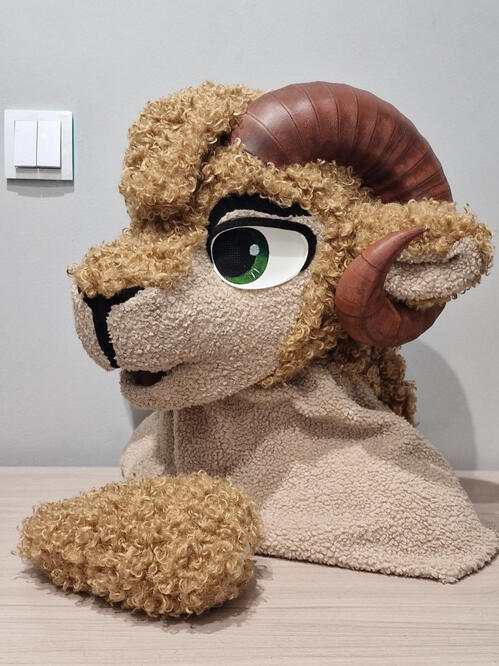 Lambly's fursuit